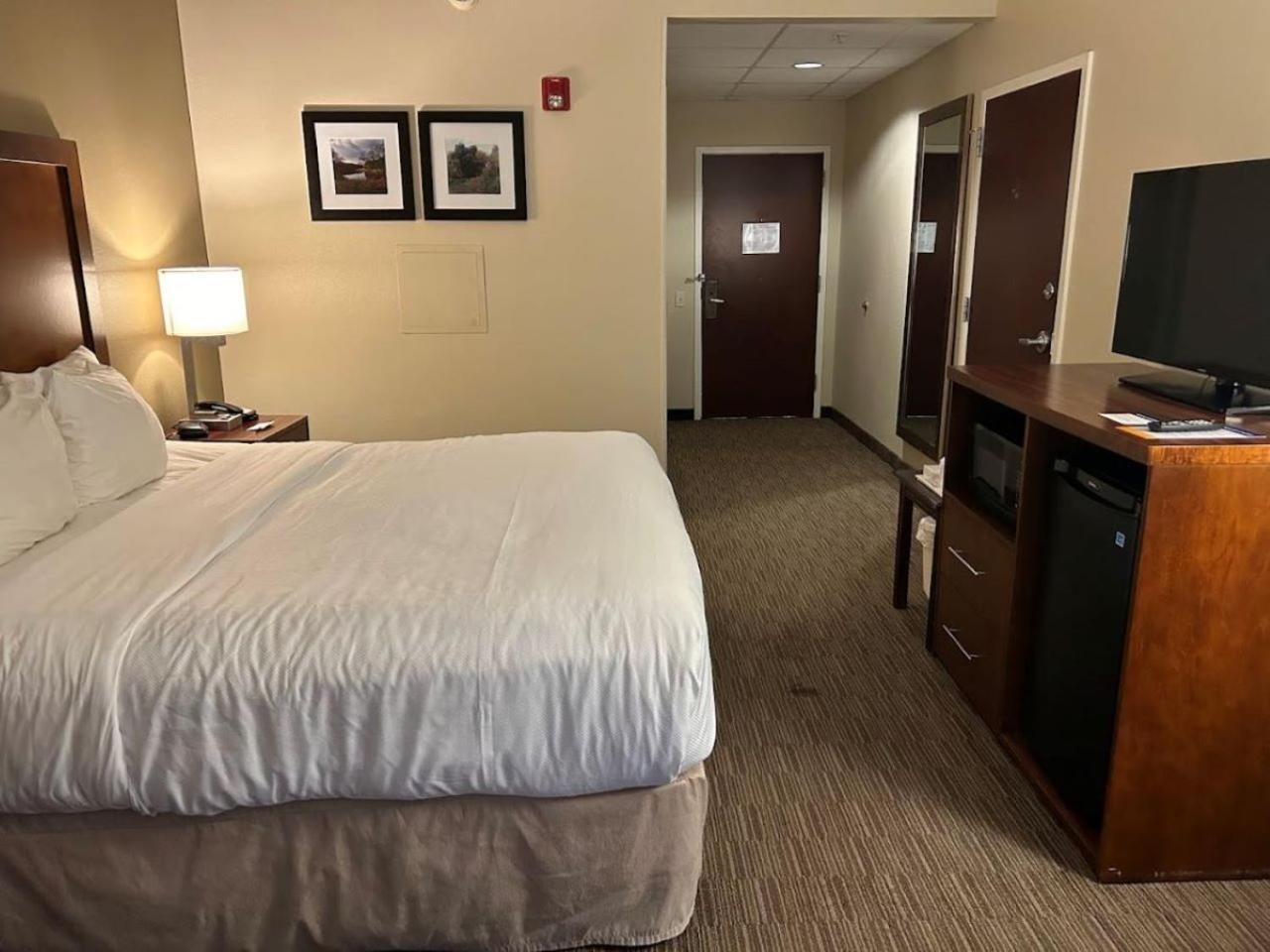 Comfort Inn & Suites Oxford South Экстерьер фото
